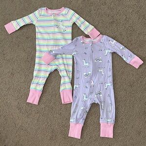 2 pack unicorn pajamas set.